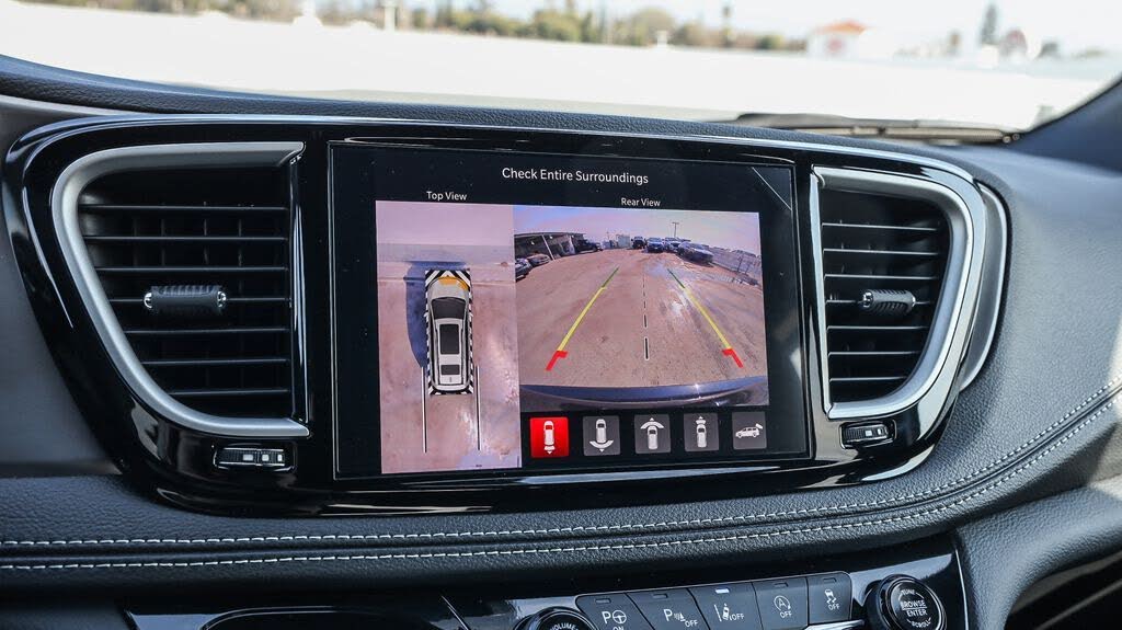 Image of 2025 Chrysler Pacifica