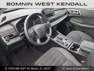 2024 Mitsubishi Outlander thumbnail – Miami, FL – 14