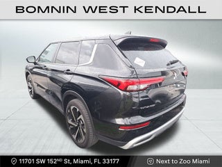 2024 Mitsubishi Outlander thumbnail – Miami, FL – 3