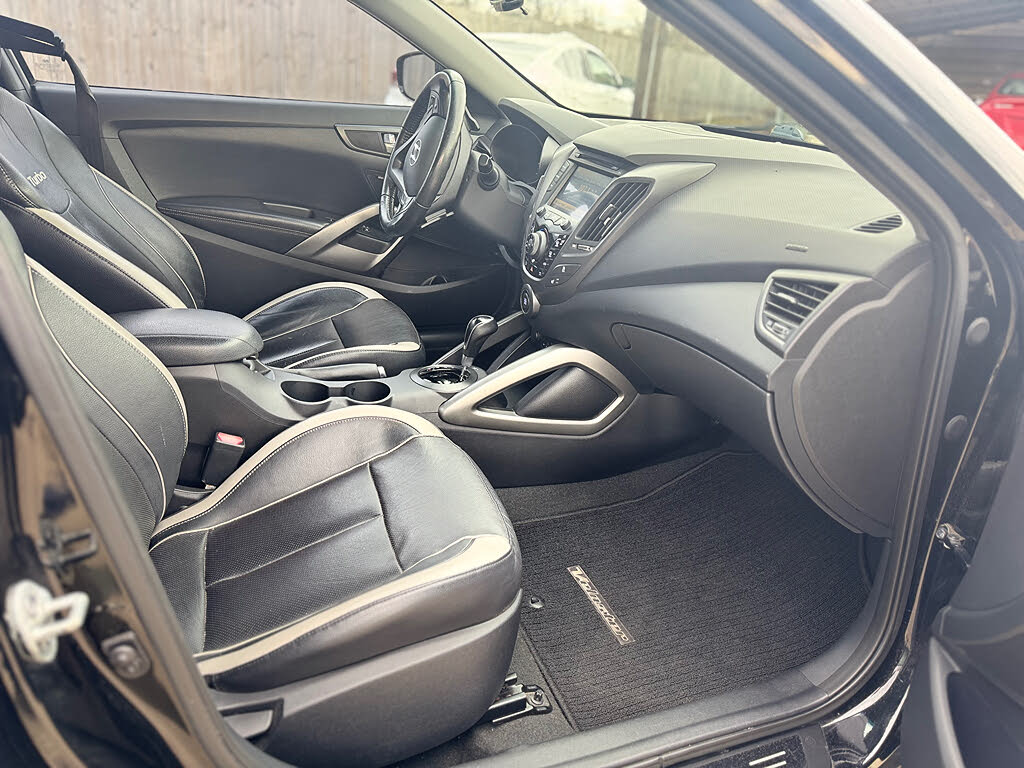 Image of 2013 Hyundai Veloster Turbo