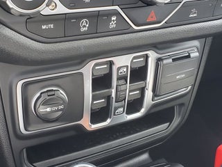 2025 Jeep Gladiator thumbnail – Miami, FL – 22