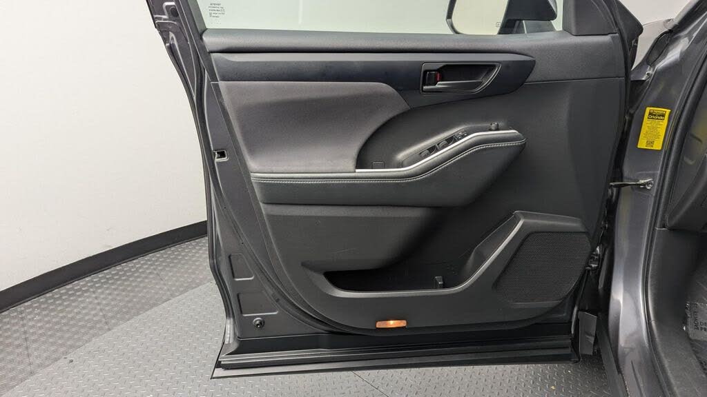 2022 Toyota Highlander L
                                    for sale in West Palm Beach , FL – photo 14