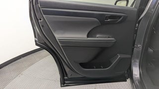 2022 Toyota Highlander thumbnail – West Palm Beach , FL – 17