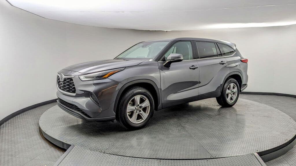 2022 Toyota Highlander L
                                    for sale in West Palm Beach , FL – photo 2