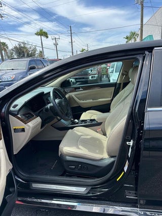2017 Hyundai SONATA thumbnail – Miami, FL – 5