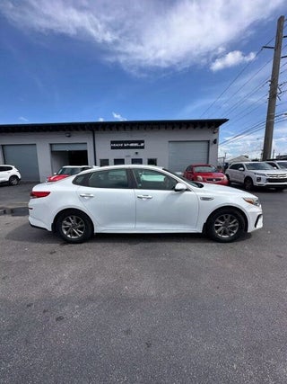 2019 Kia Optima thumbnail – Miami, FL – 5