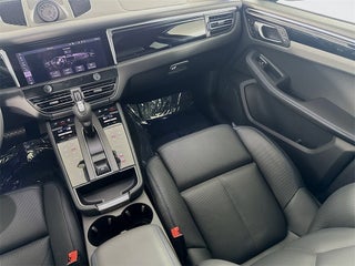 2024 Porsche Macan thumbnail – Davie, FL – 23