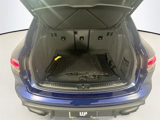 2024 Porsche Macan thumbnail – Davie, FL – 26