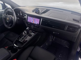 2024 Porsche Macan thumbnail – Davie, FL – 29