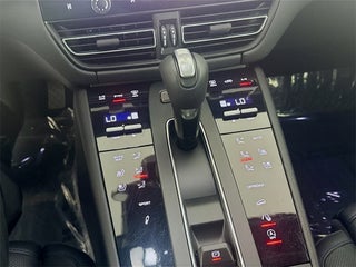 2024 Porsche Macan thumbnail – Davie, FL – 16