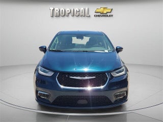 2022 Chrysler Pacifica Hybrid thumbnail – Miami Shores, FL – 8