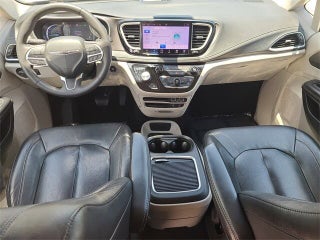 2022 Chrysler Pacifica Hybrid thumbnail – Miami Shores, FL – 16