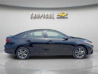2024 Kia Forte thumbnail – Miami Shores, FL – 7