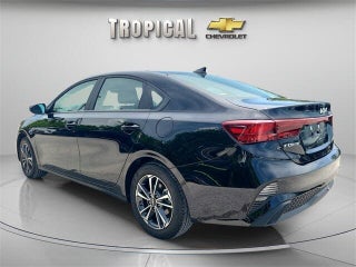 2024 Kia Forte thumbnail – Miami Shores, FL – 3