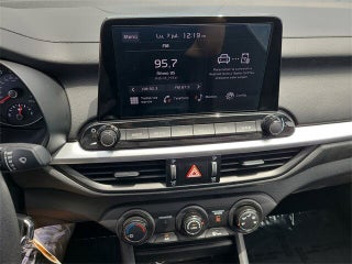 2024 Kia Forte thumbnail – Miami Shores, FL – 31