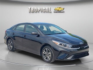 2024 Kia Forte thumbnail – Miami Shores, FL – 8