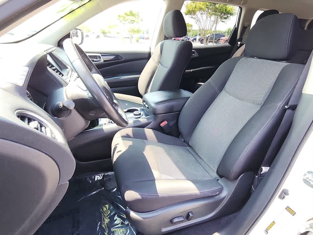 Image of 2020 Nissan Pathfinder