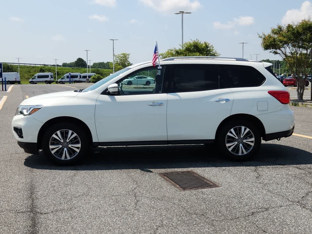 Image of 2020 Nissan Pathfinder
