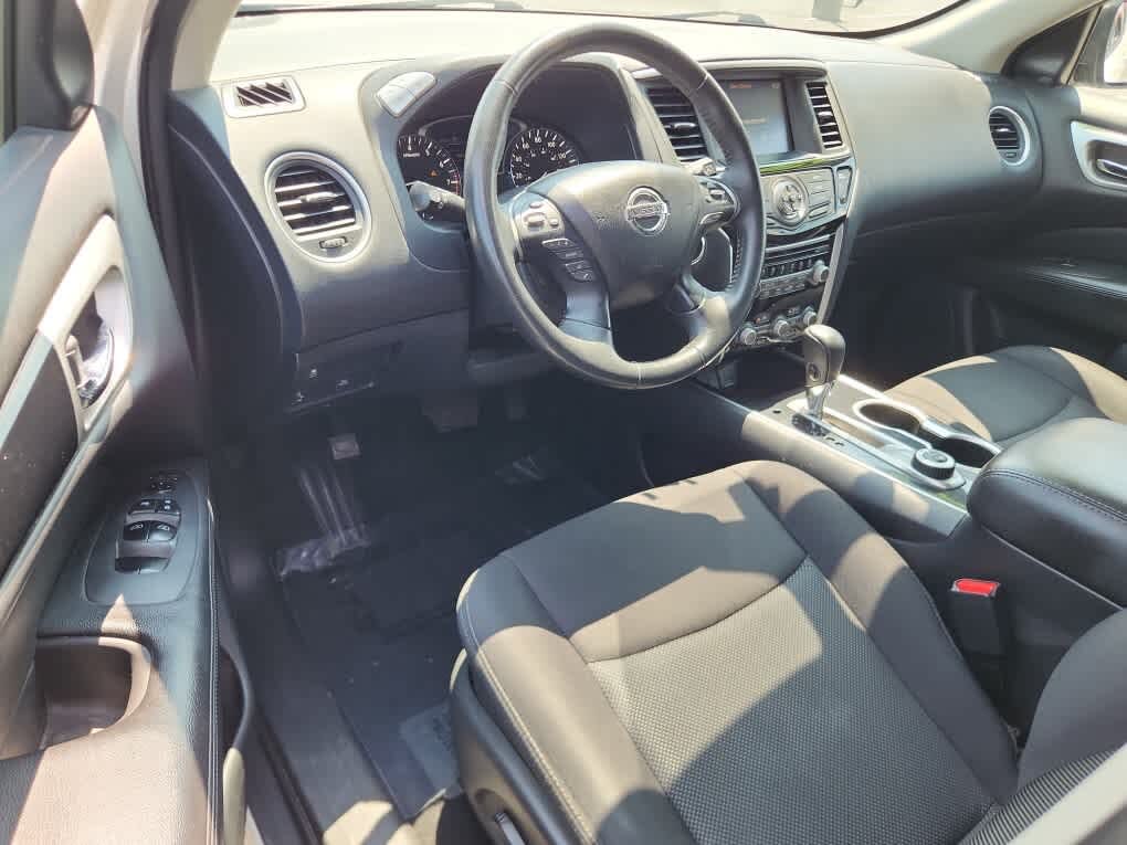 Image of 2020 Nissan Pathfinder