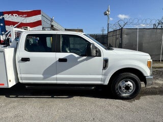 2017 Ford F-350 Super Duty thumbnail – Miami, FL – 35