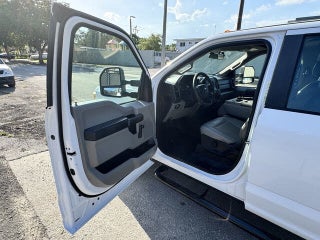2017 Ford F-350 Super Duty thumbnail – Miami, FL – 77