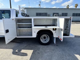 2017 Ford F-350 Super Duty thumbnail – Miami, FL – 40