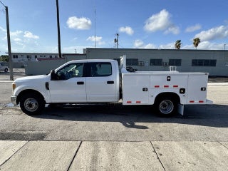 2017 Ford F-350 Super Duty thumbnail – Miami, FL – 29