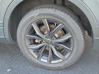 2022 Volkswagen Tiguan thumbnail – Fort Lauderdale, FL – 5