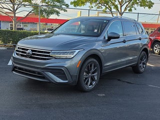 2022 Volkswagen Tiguan thumbnail – Fort Lauderdale, FL – 3