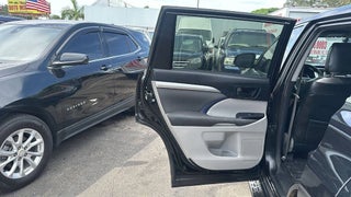 2016 Toyota Highlander thumbnail – Hialeah, FL – 18