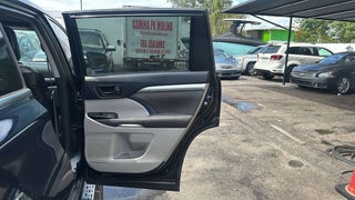 2016 Toyota Highlander thumbnail – Hialeah, FL – 15