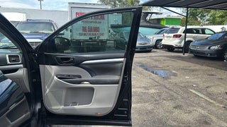 2016 Toyota Highlander thumbnail – Hialeah, FL – 12