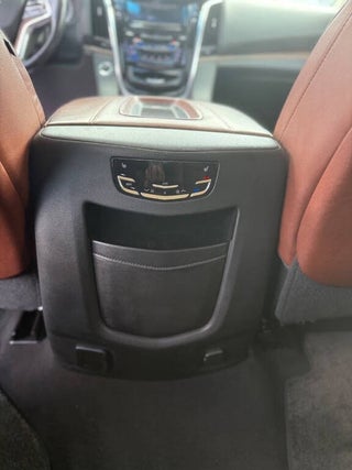 2019 Cadillac Escalade thumbnail – Hialeah, FL – 11