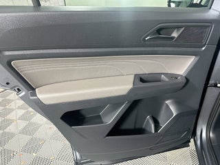 2021 Volkswagen Atlas Cross Sport thumbnail – Miami, FL – 23