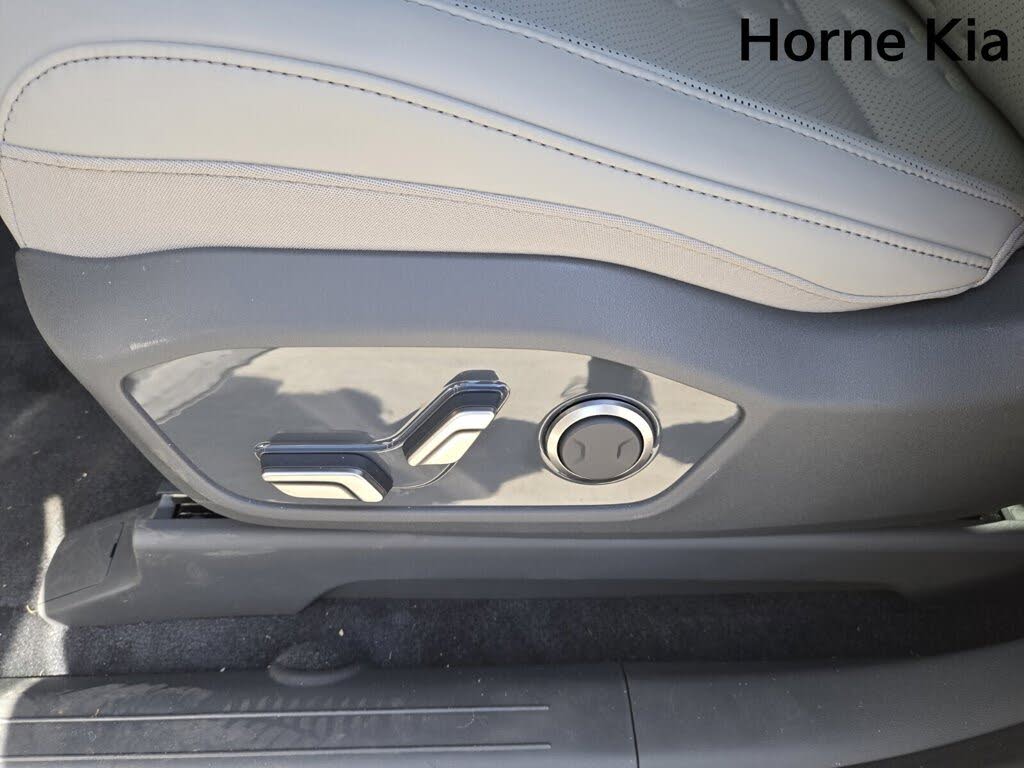 Image of 2025 Kia EV9