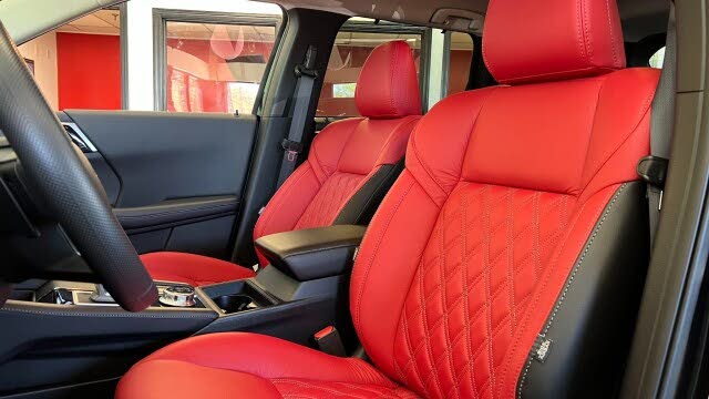 Image of 2024 Mitsubishi Outlander