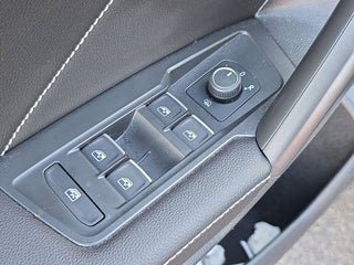 2022 Volkswagen Tiguan thumbnail – Fort Lauderdale, FL – 11
