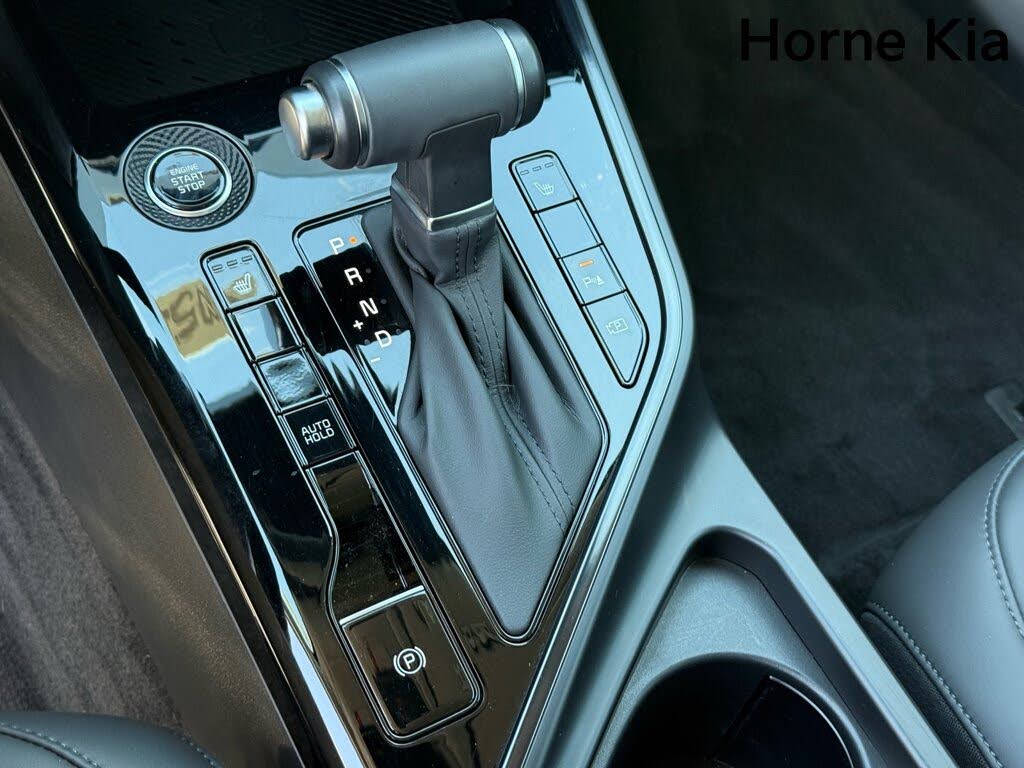 Image of 2025 Kia Niro