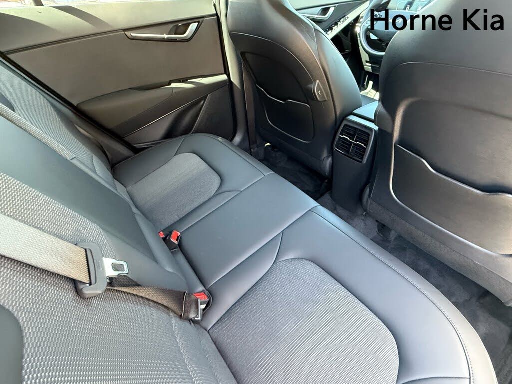 Image of 2025 Kia Niro