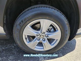 2022 Toyota RAV4 thumbnail – North Miami Beach, FL – 15