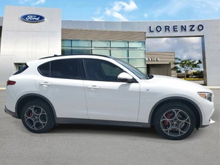2022 Alfa Romeo Stelvio thumbnail – Homestead, FL – 5