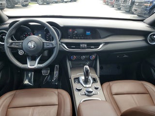 2022 Alfa Romeo Stelvio thumbnail – Homestead, FL – 16
