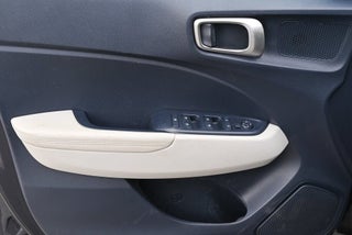 2023 Toyota RAV4 thumbnail – Miami, FL – 23