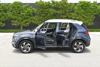2023 Toyota RAV4 thumbnail – Miami, FL – 20