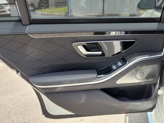 2021 Mercedes-Benz S-Class thumbnail – Miami, FL – 42