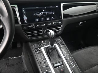 2021 Porsche Macan thumbnail – Miami, FL – 35