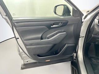2022 Toyota Highlander thumbnail – Miami, FL – 18