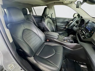 2022 Toyota Highlander thumbnail – Miami, FL – 31