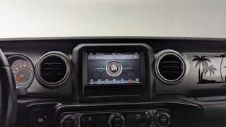 2020 Jeep Gladiator thumbnail – West Palm Beach , FL – 31