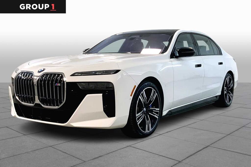 BMW i7 M70